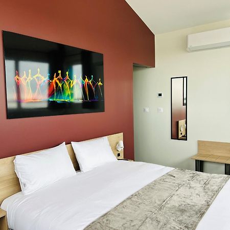 Hotel Wood Inn Bordeaux Aeroport Mérignac Exterior foto